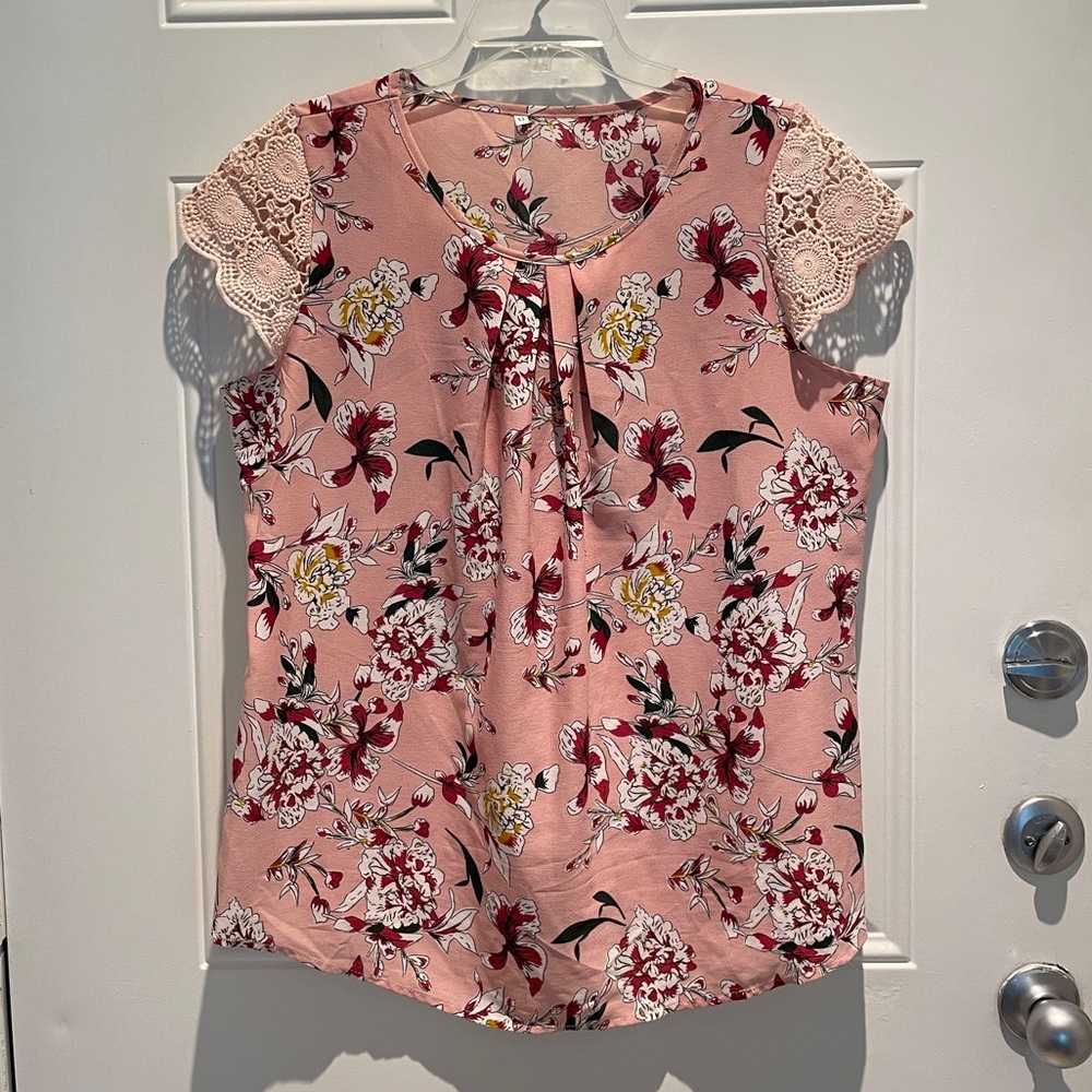 Amazon Pink Maroon Floral Crochet Lace Short Sleeve Flowy Blouse Top Size XL